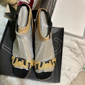 27 EDIT Black and Tan Heels